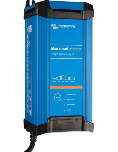 Cargador de baterías 12V 15A Blue Smart 12/15 (3) IP22 de Victron y de 3 salidas